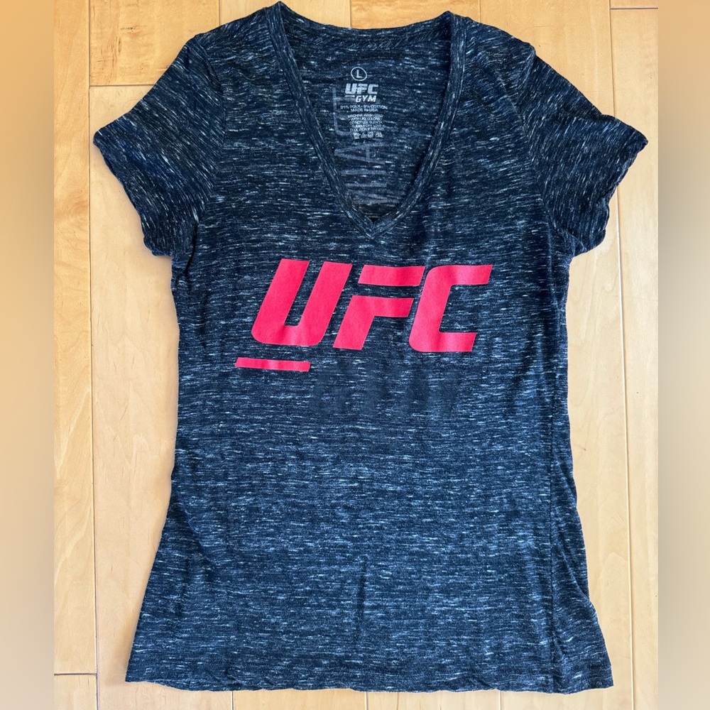 UFC Women's Black and Red V-Neck Tee